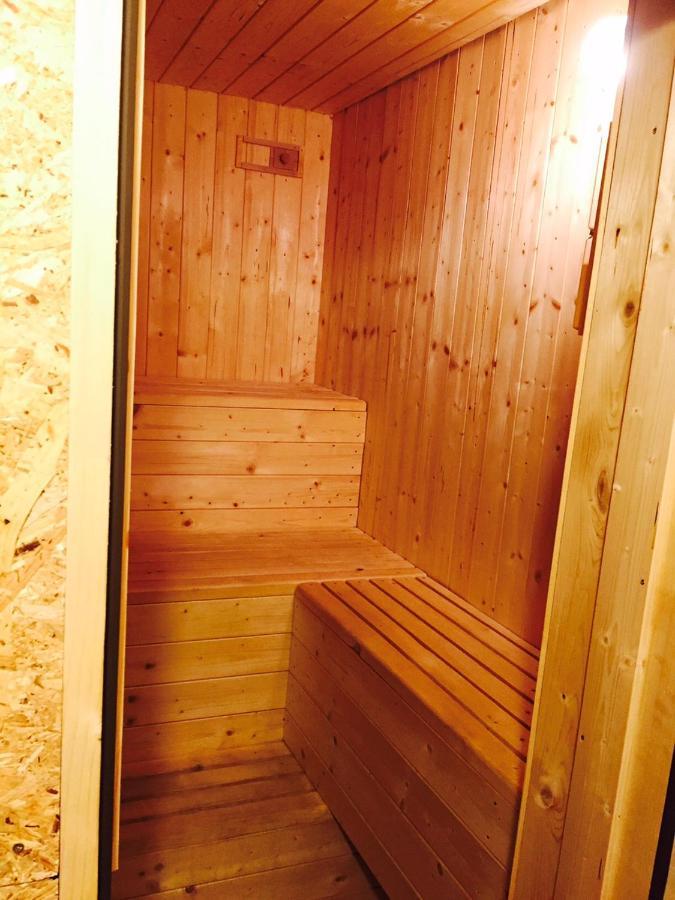 Cert Lodge Josefŭv Dŭl